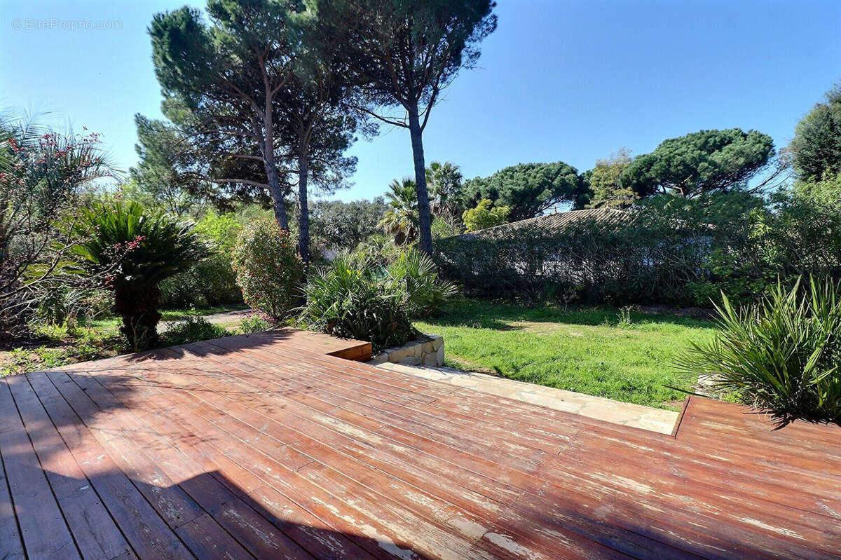 Maison à FREJUS
