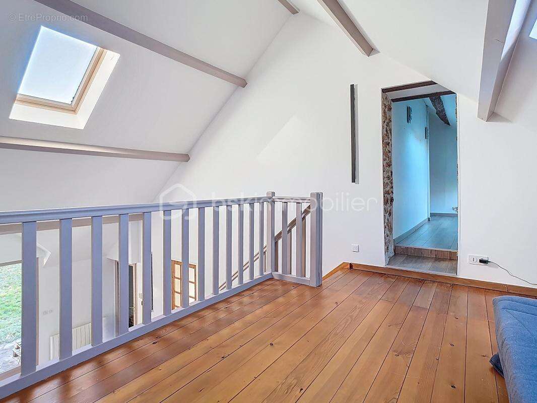 *** Maison de caractère + Appartement 2 pièces indépendant : charme de l'ancien rénové *** - photo 13