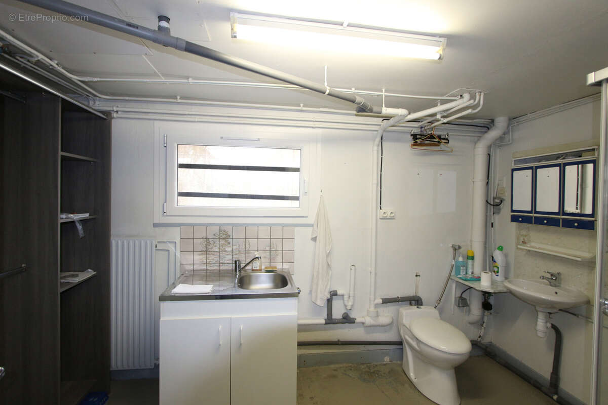 Maison à VARENNES-VAUZELLES