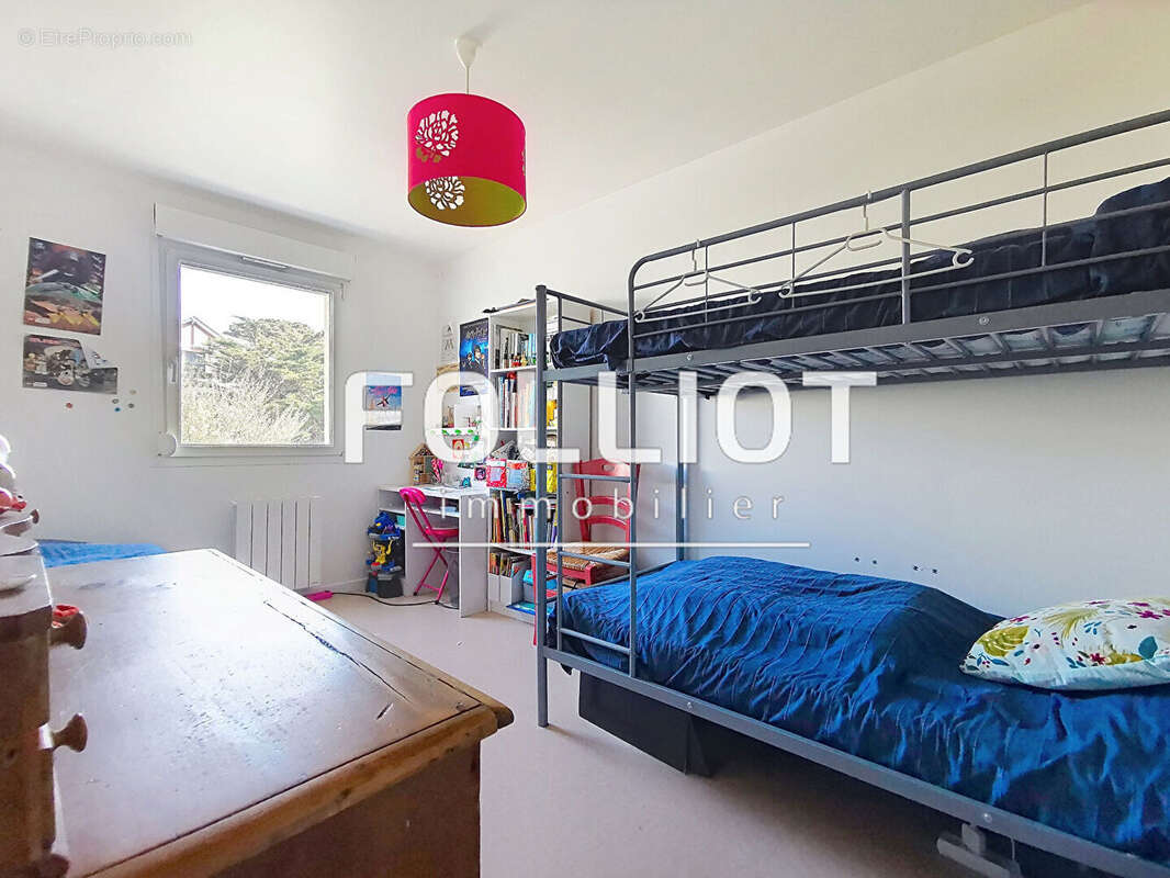 Appartement à JULLOUVILLE
