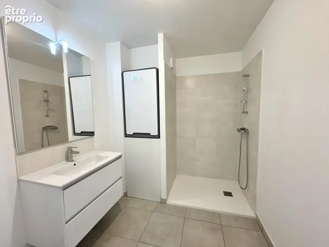 Appartement 3 pièces 64 m² à vendre à Bordeaux (33300) - photo 4