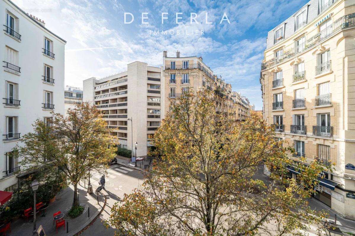 Appartement à PARIS-14E