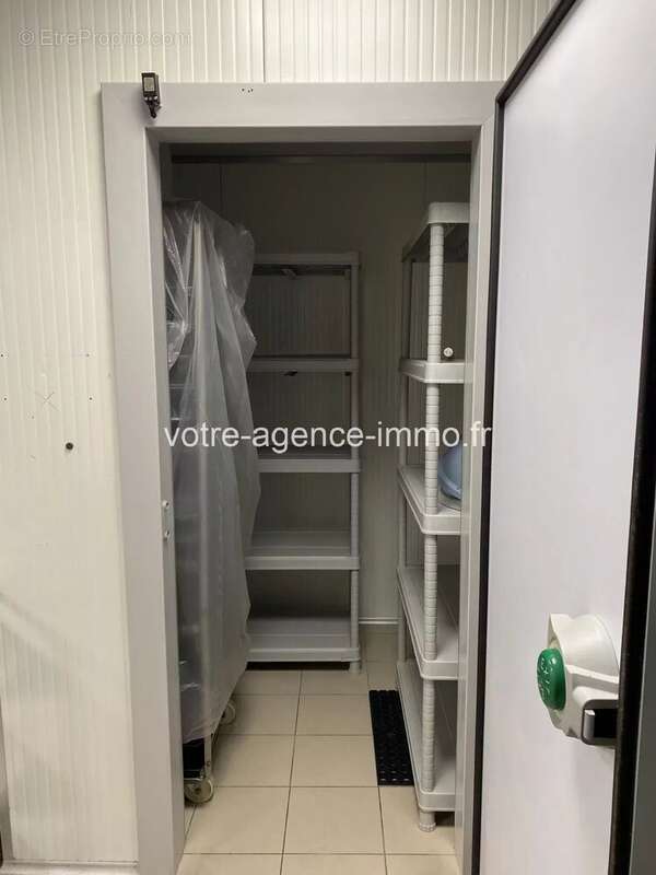 Commerce à SAINT-ANDRE-DE-LA-ROCHE