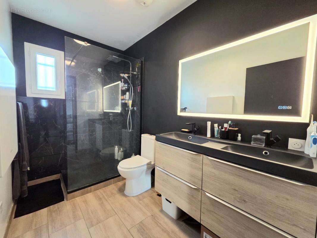 Maison à MONTBARTIER