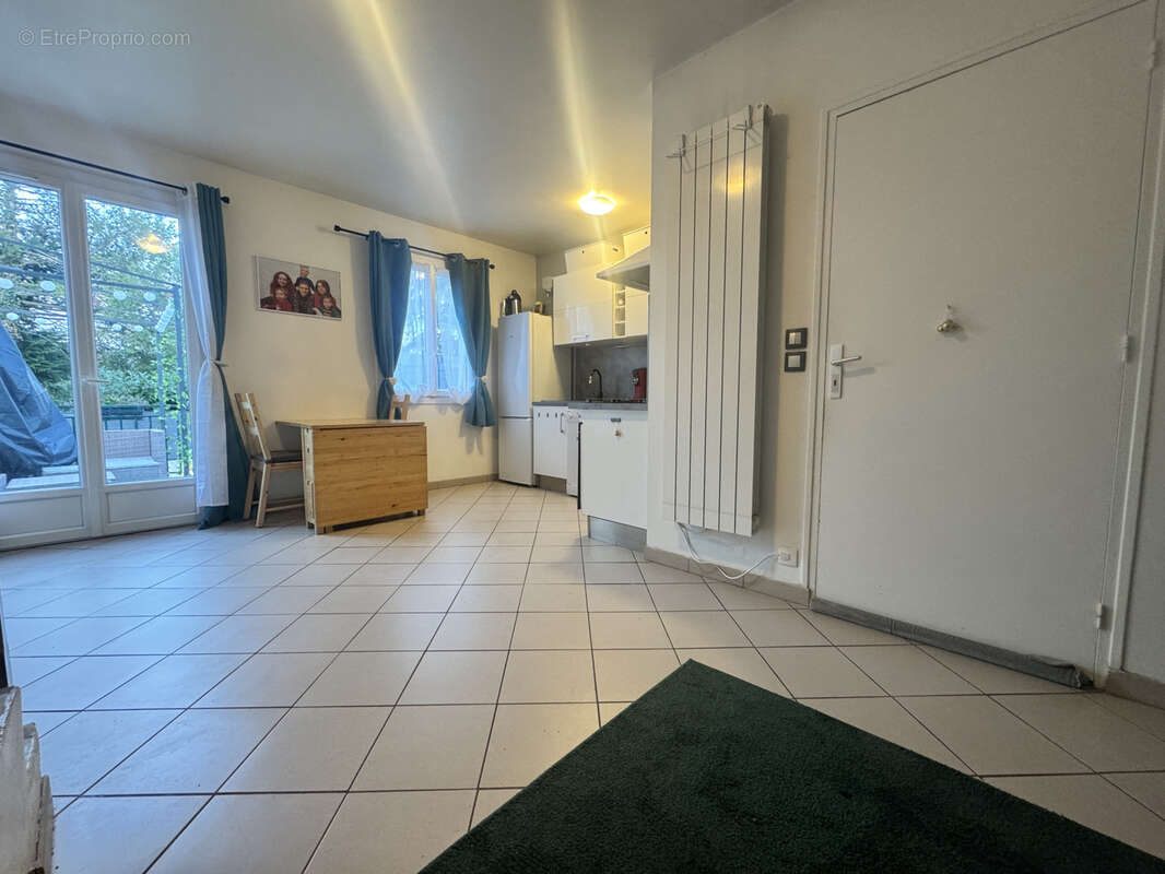 Maison à MEZIERES-SUR-SEINE