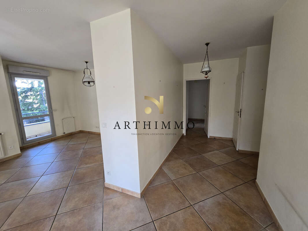 Appartement à ROMANS-SUR-ISERE