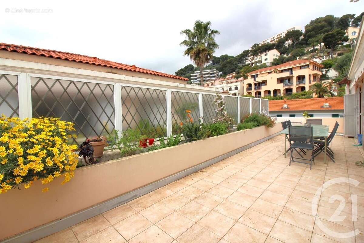 Appartement à ROQUEBRUNE-CAP-MARTIN