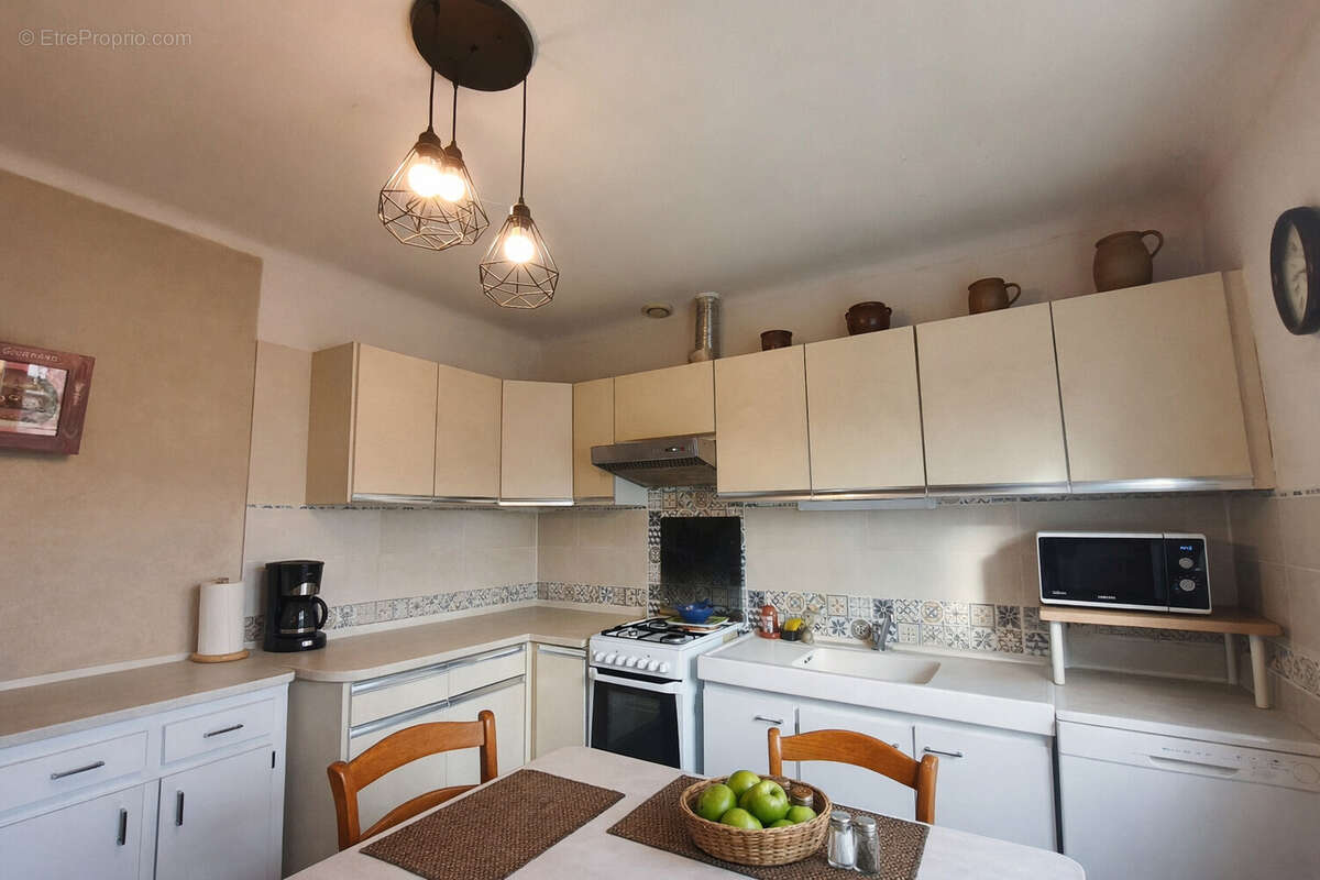 Maison à DECAZEVILLE