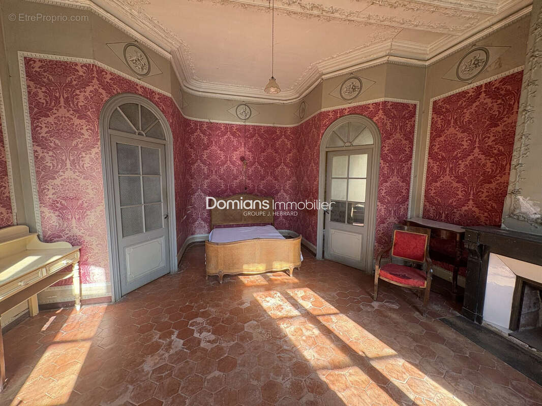 Maison 310 m² à Llupia  - photo 2