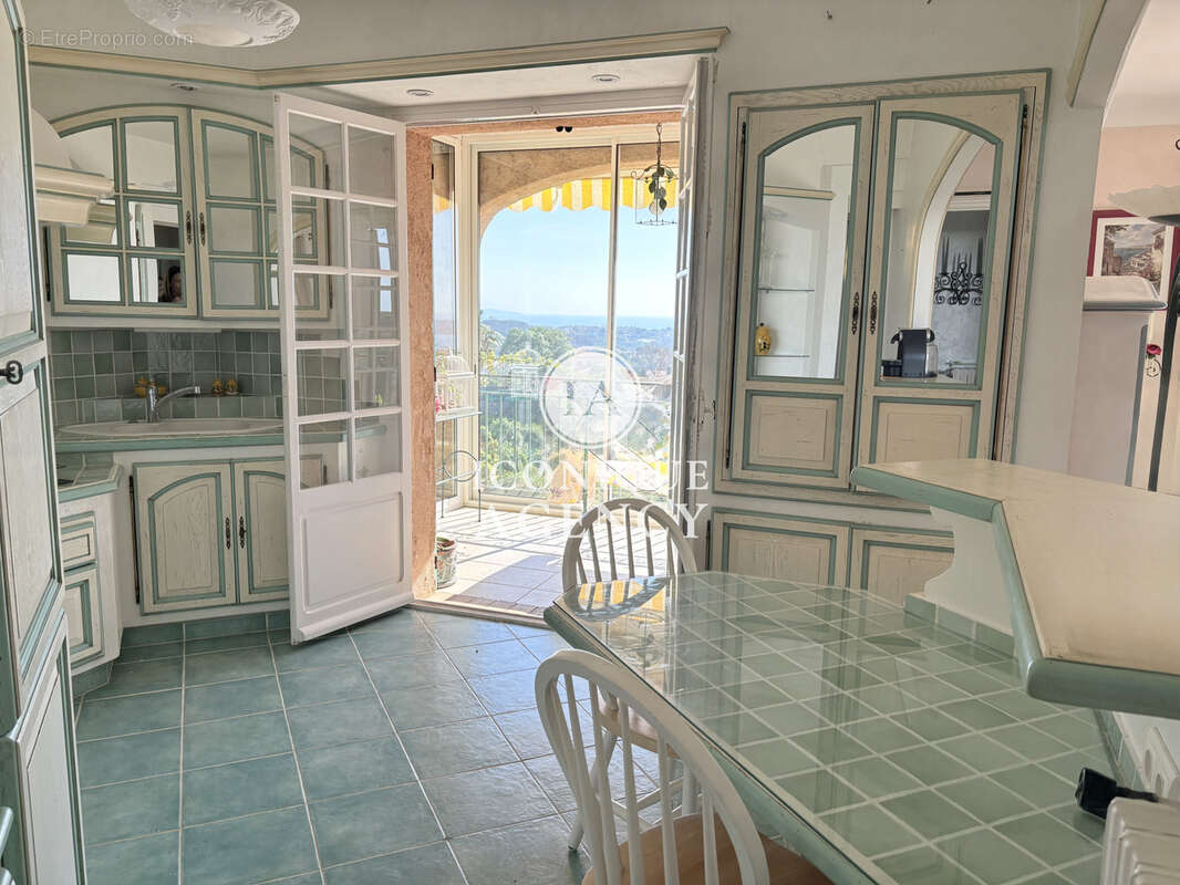 Maison à VALLAURIS