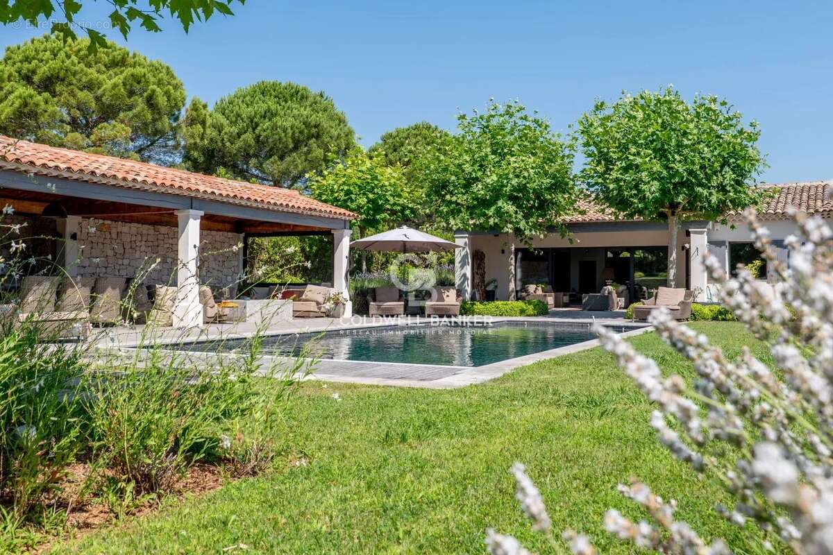 Maison à MOUGINS