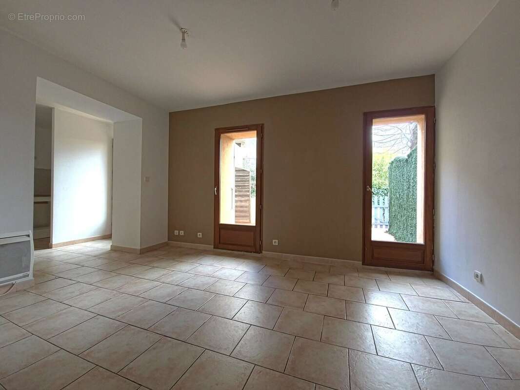 Appartement à AUBAGNE