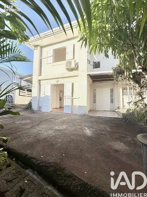Photo 1 - Maison à SAINT-DENIS