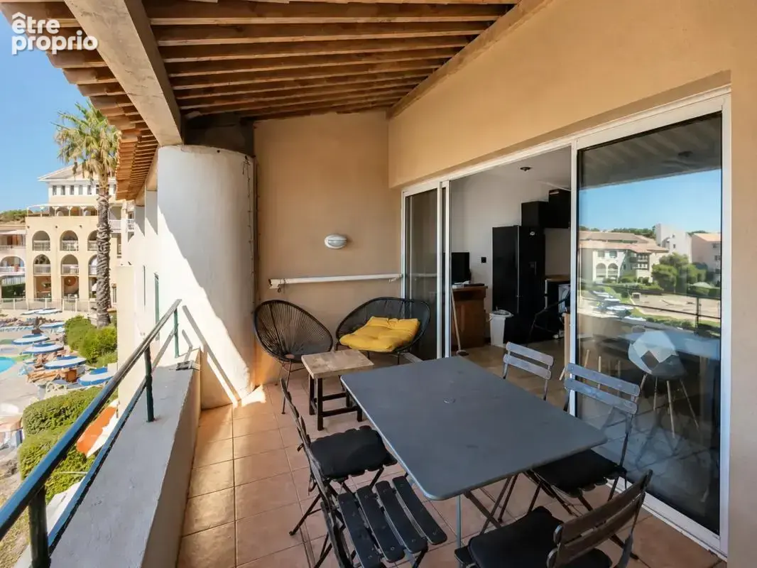 Appartement T2 de 37 m² à Six-Fours-les-Plages - photo 3