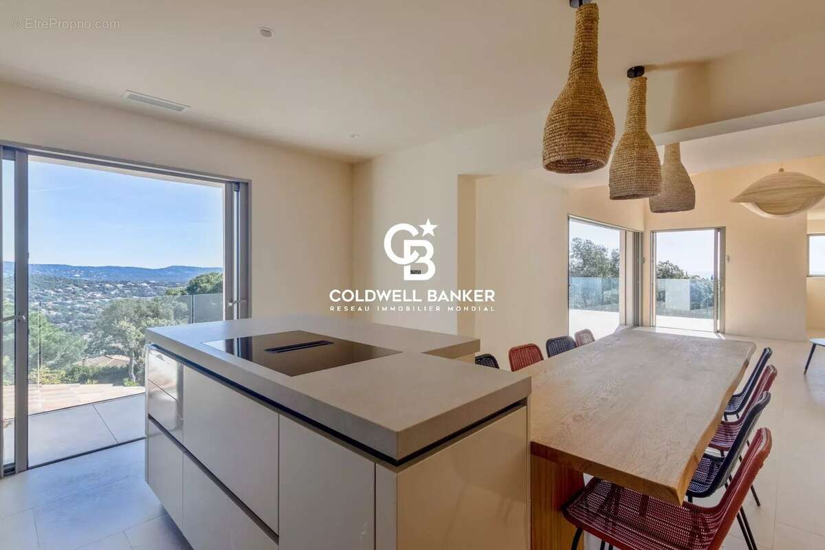 Maison à CAVALAIRE-SUR-MER