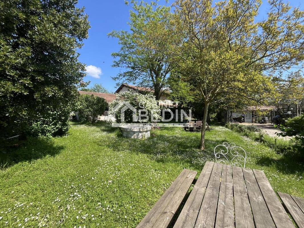 Maison à SAINT-GERMAIN-DU-PUCH