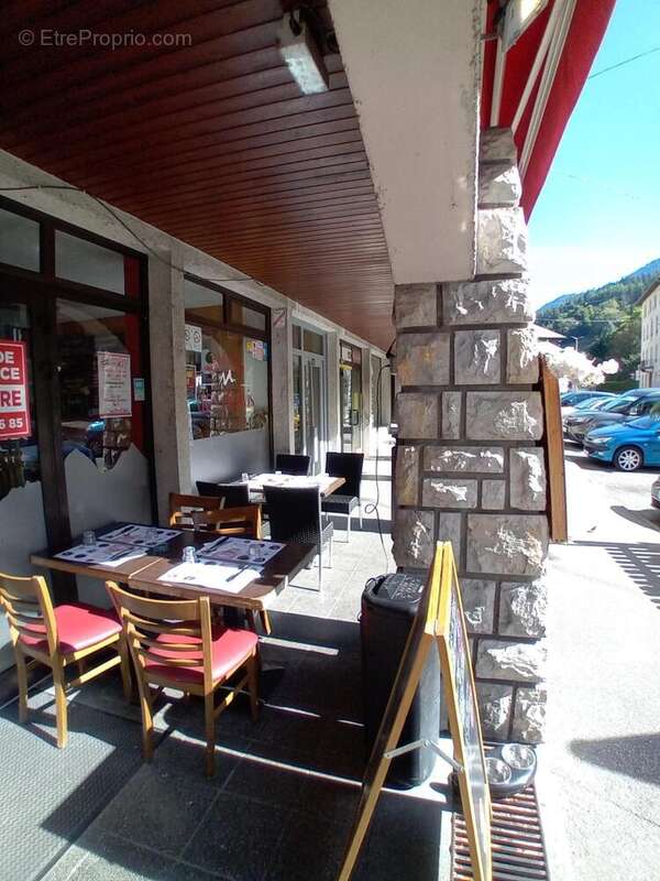 Photo 5 - Commerce à THONES