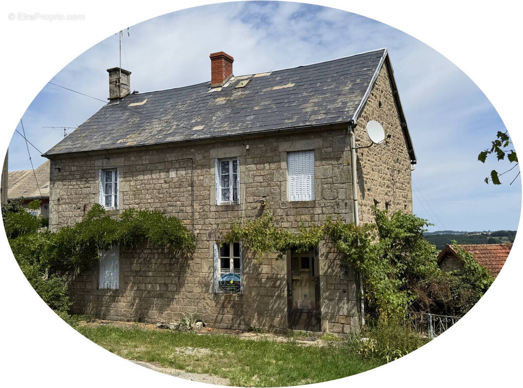 Maison à BUSSIERES