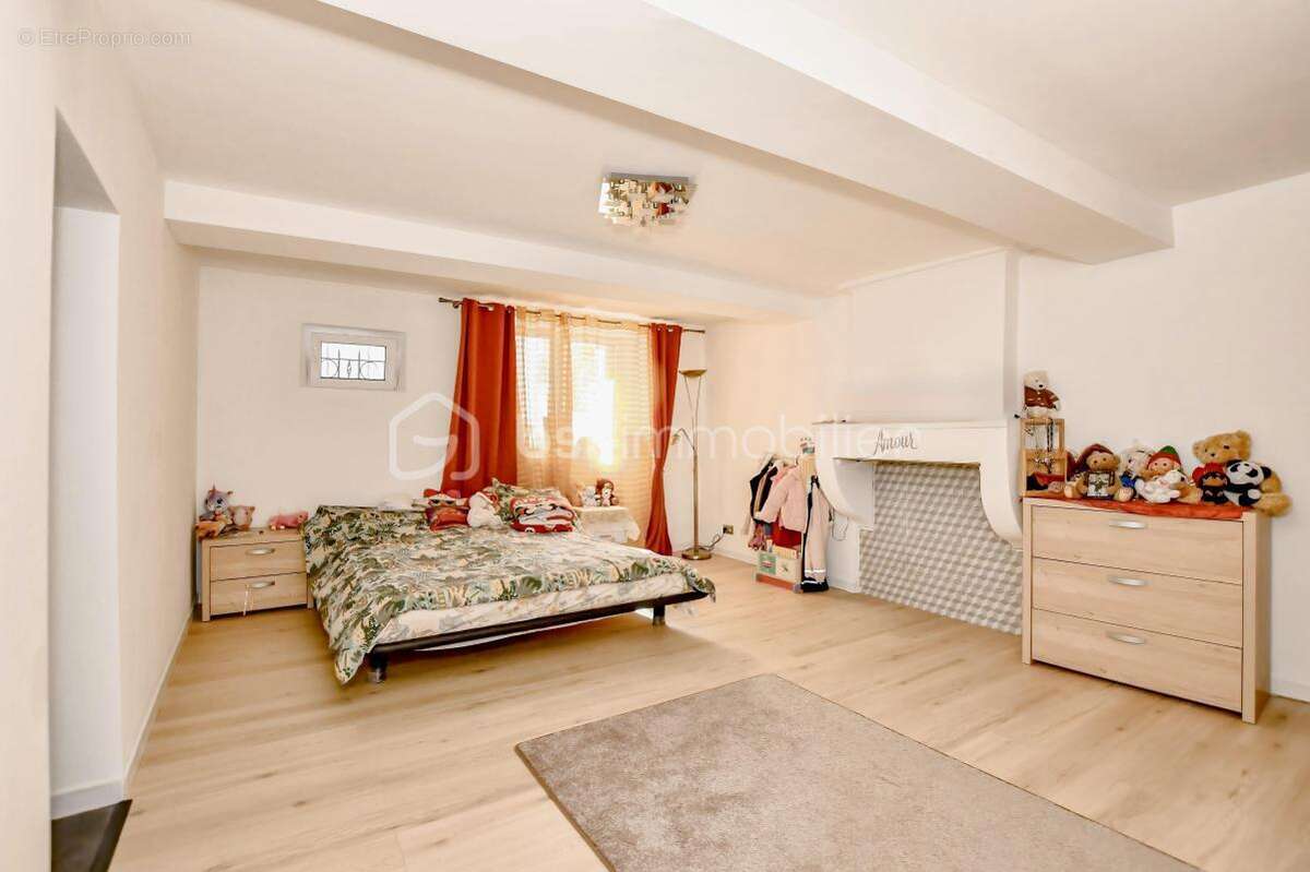 Maison - 5 pièces - 163 m² - photo 6