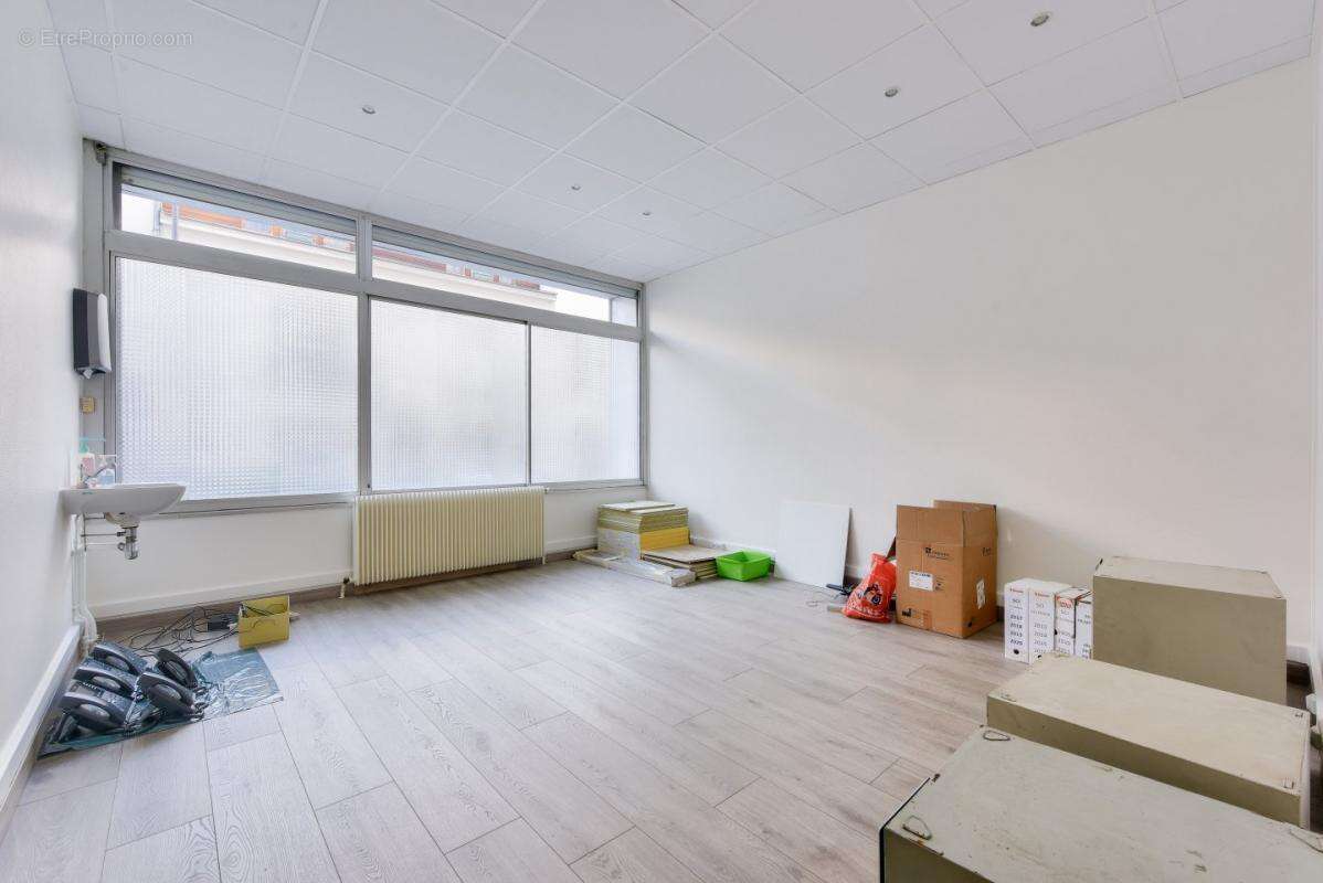 Commerce à PARIS-14E