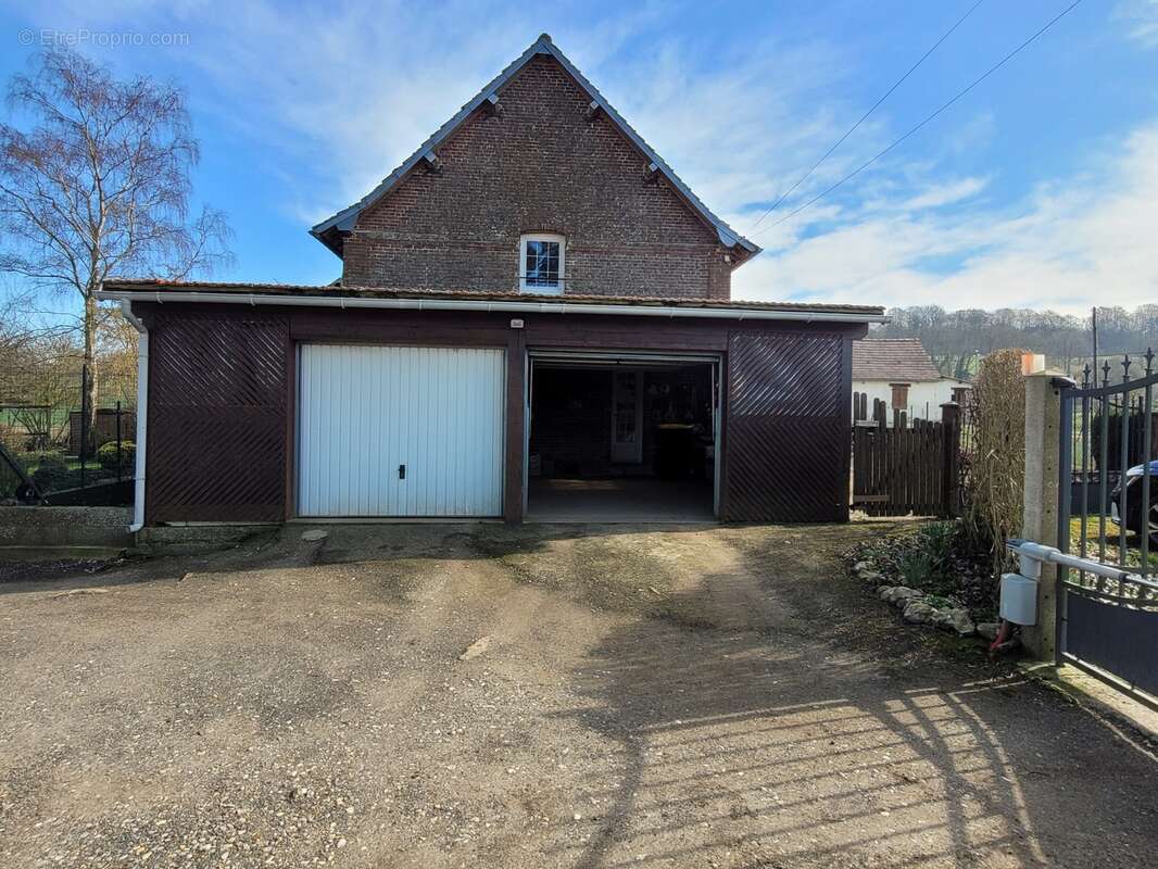 Maison à NEUFCHATEL-EN-BRAY