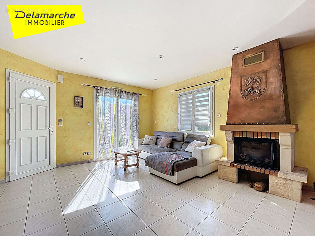 Maison à SAINTE-CECILE