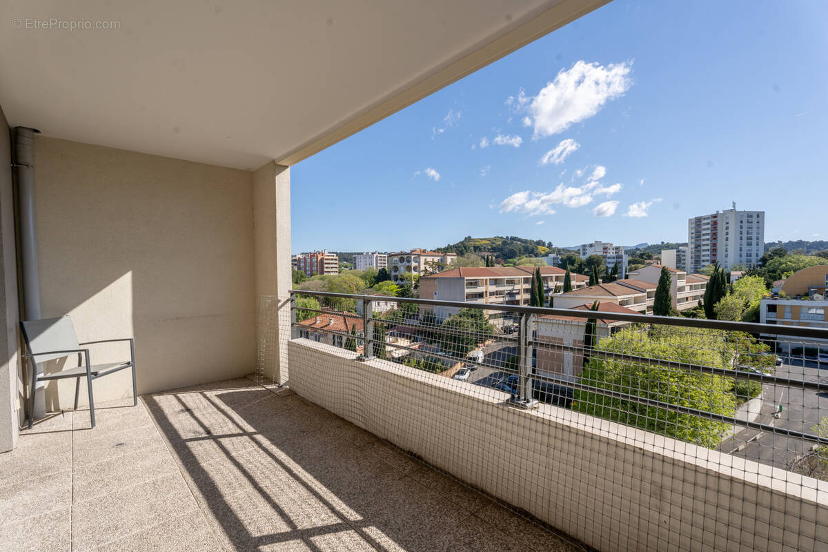Appartement à MARSEILLE-11E
