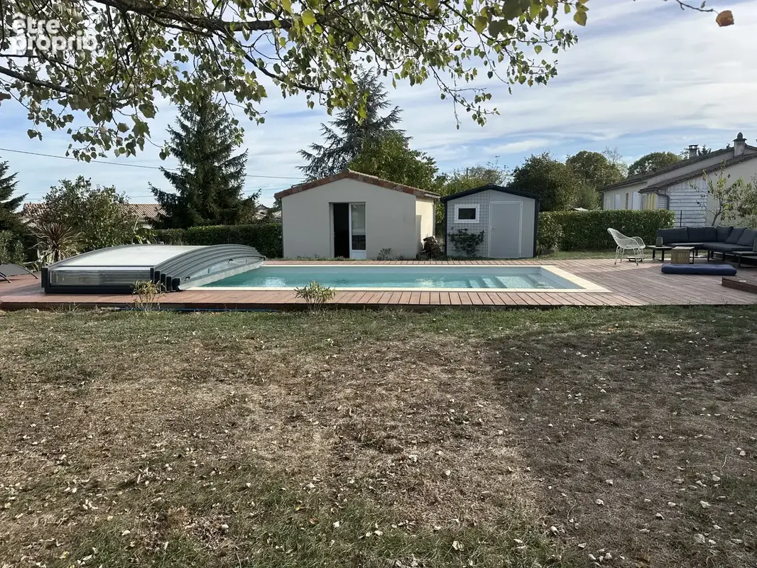 Cognac: Quartier l'Echassier maison de plain-pied,4 chambres, piscine. - photo 8