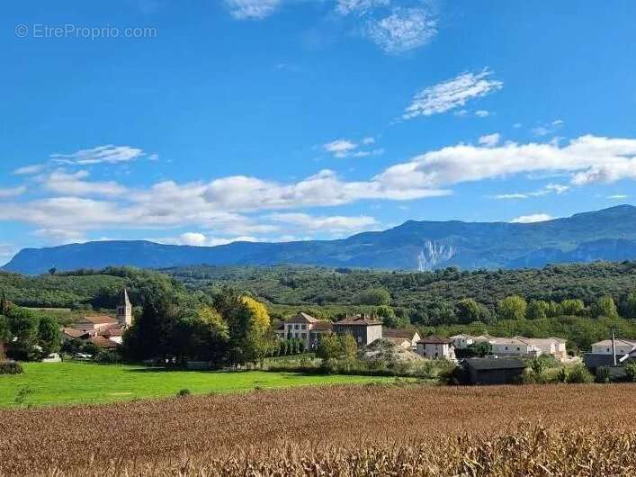 Maison à SAINT-VERAND