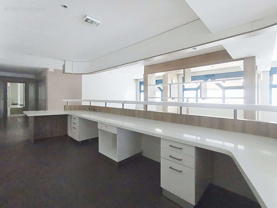 Exclusivite : thonon - local commercial / bureau - 261m² - photo 10