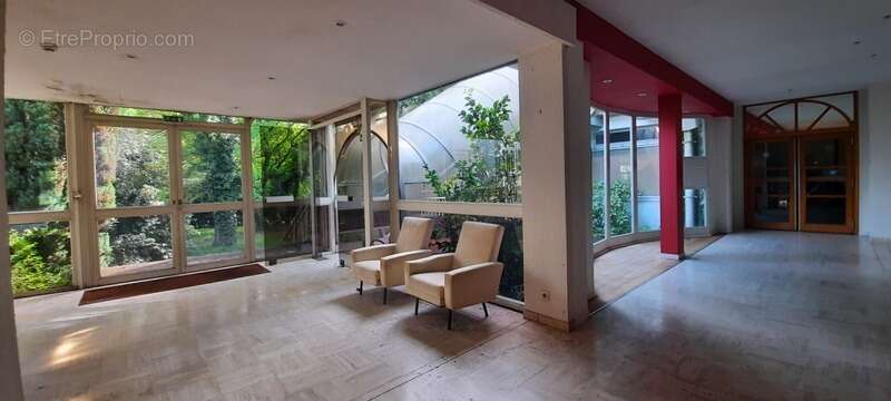 Domaine hôtelier rare entre La Rochelle et Niort, foncier exceptionnel avec parc arboré - photo 8