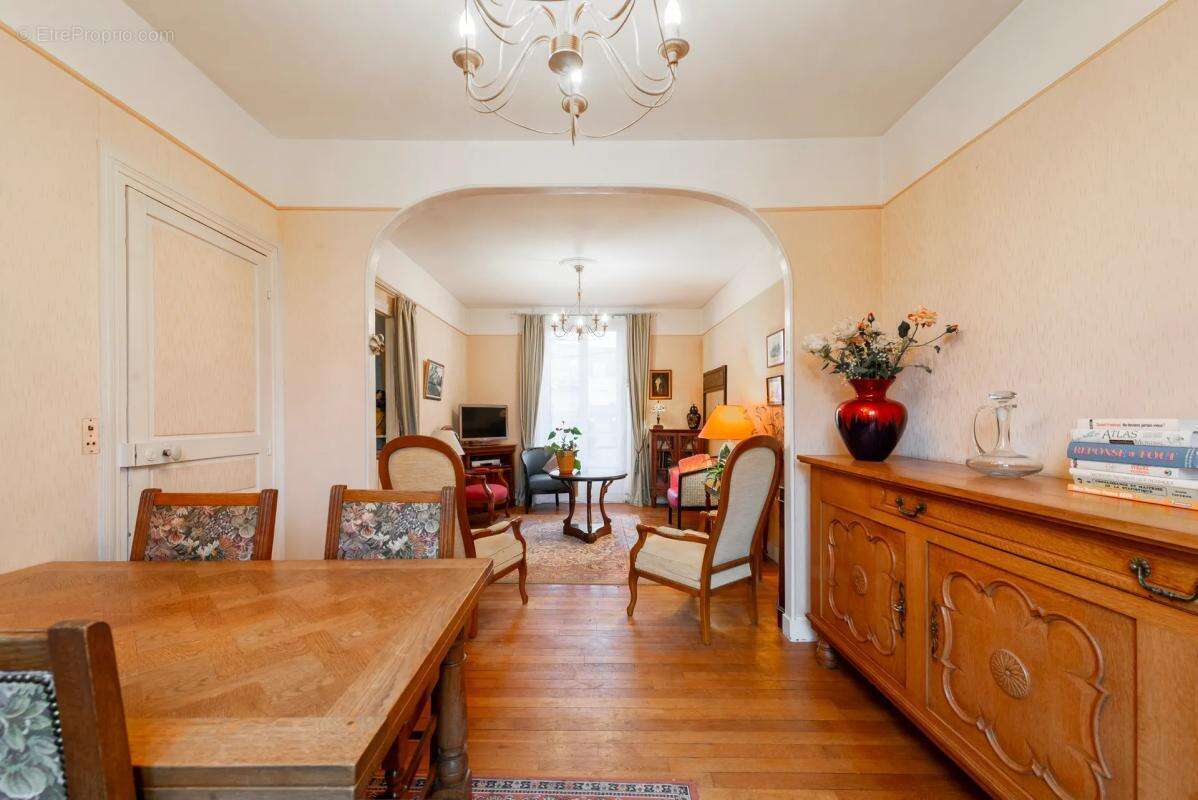 Maison à LAGNY-SUR-MARNE