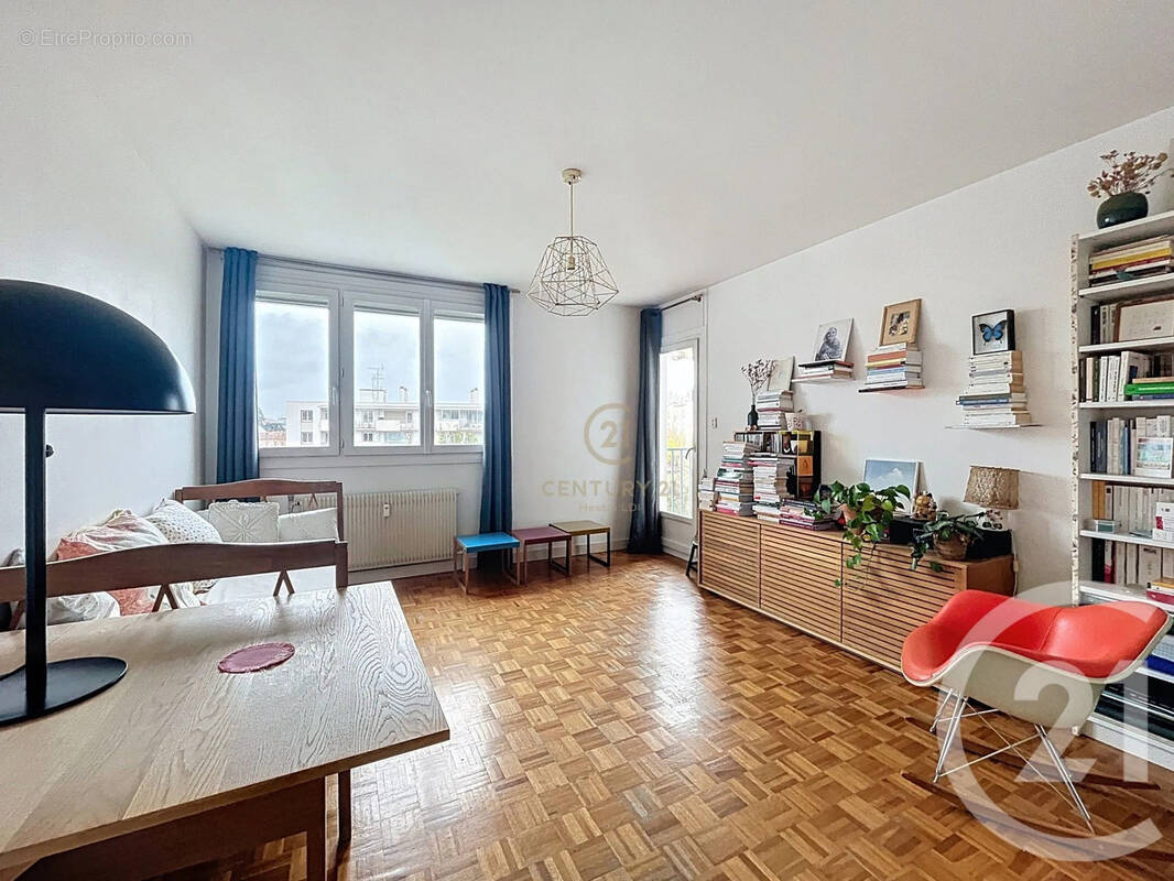 Appartement à LYON-8E