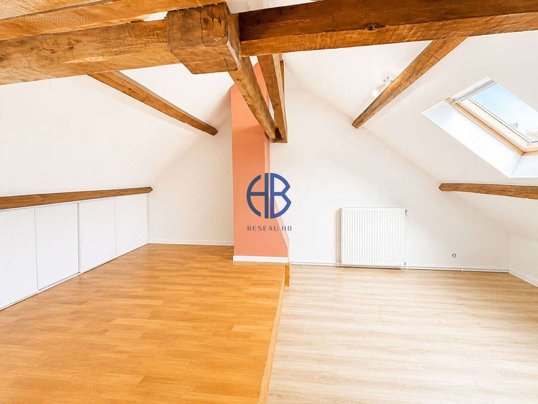 Maison à LES AVENIERES