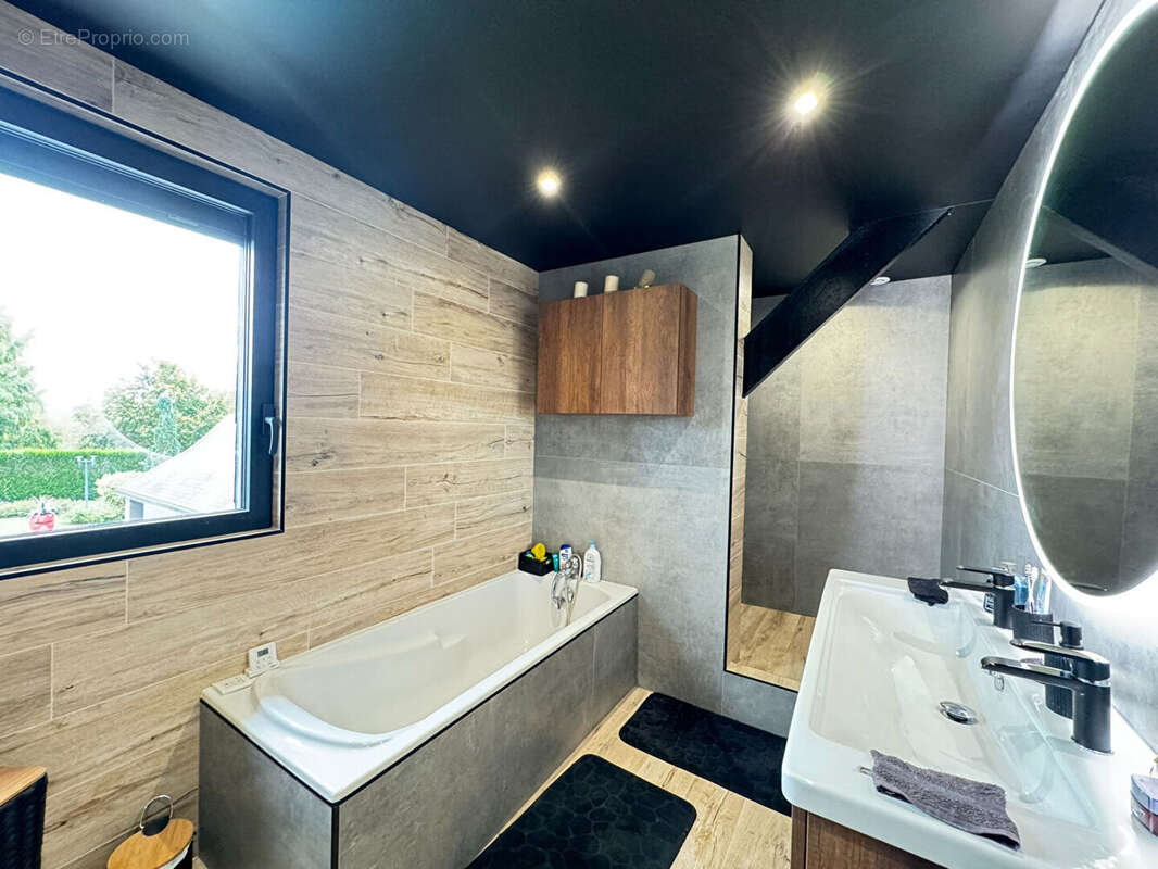 Maison à PRIX-LES-MEZIERES