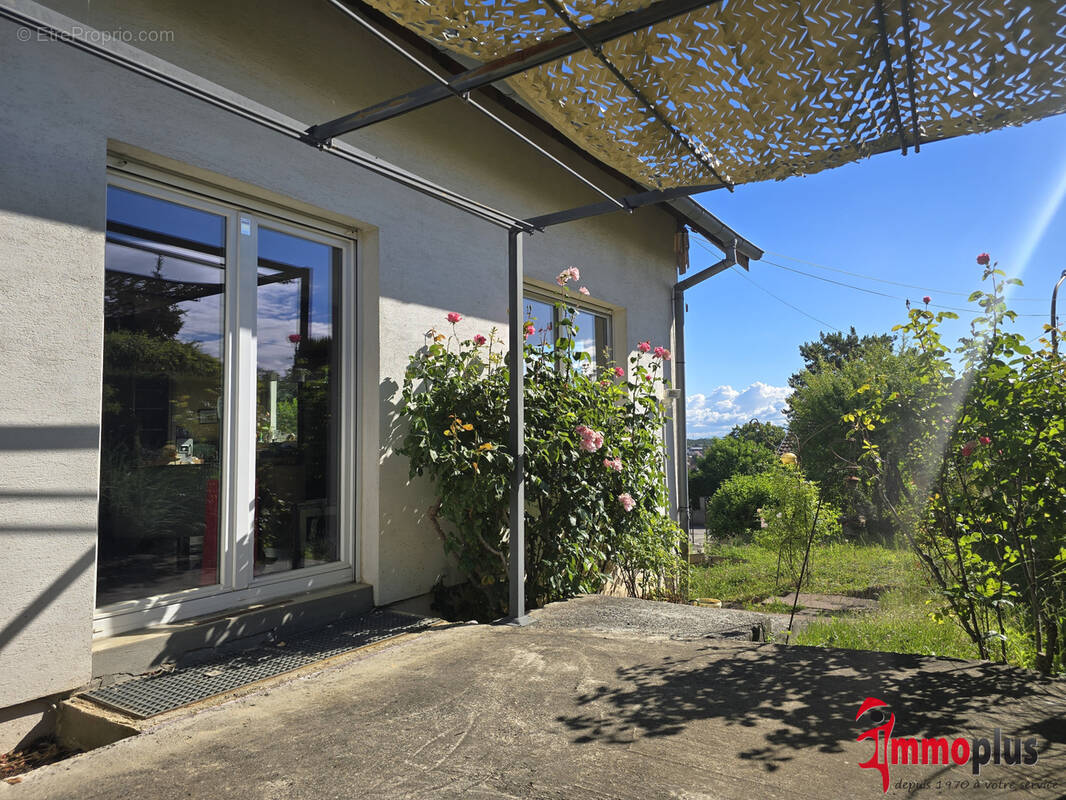 6 Pièces · 155 m2  -Rixheim 68170 · Quartier Centre-ville - Collines - photo 2