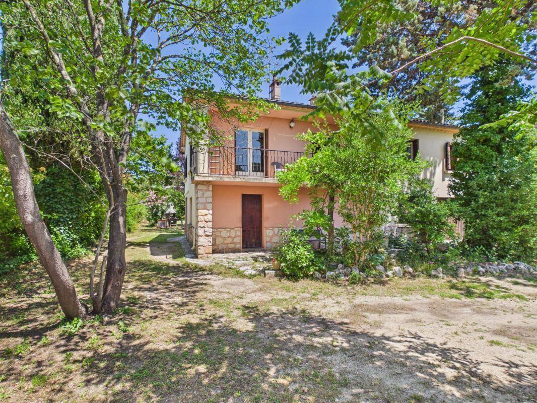 Maison à VILLEVIEILLE
