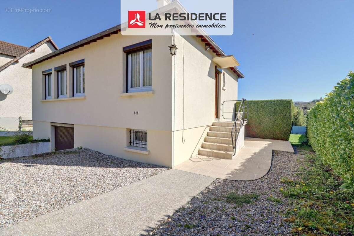 Maison à AULNAY-SUR-MAULDRE