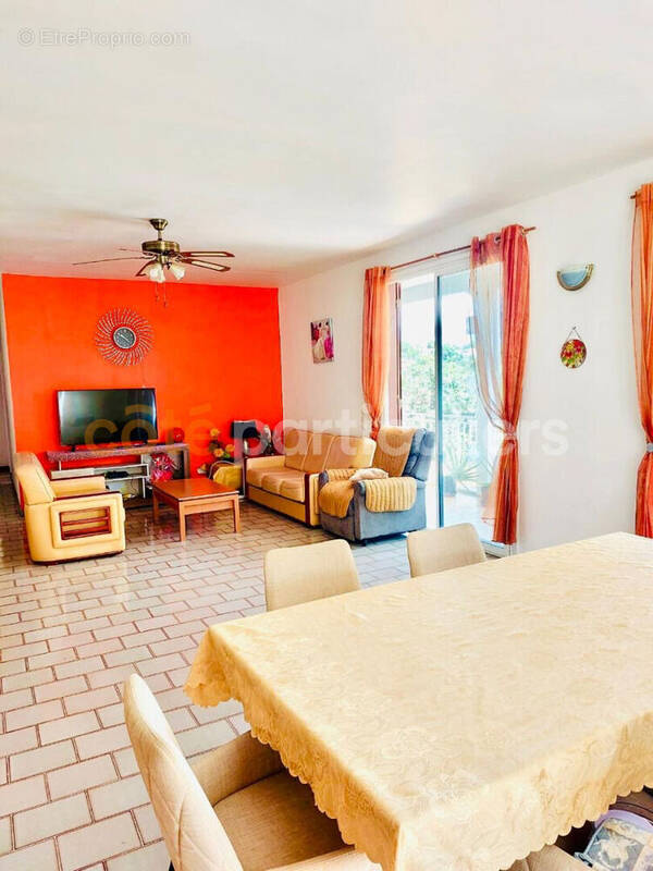 Maison à PETIT-BOURG