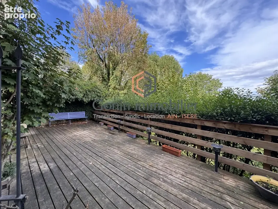 Pérouges — Demeure d'exception en pierre avec jardin, terrasse et accès au chemin de ronde - photo 2