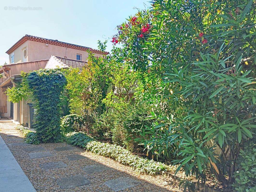 Exclusivité - Maison en excellent état  de 200m2 - photo 16