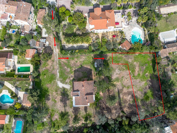 Terrain à MARSEILLE-9E