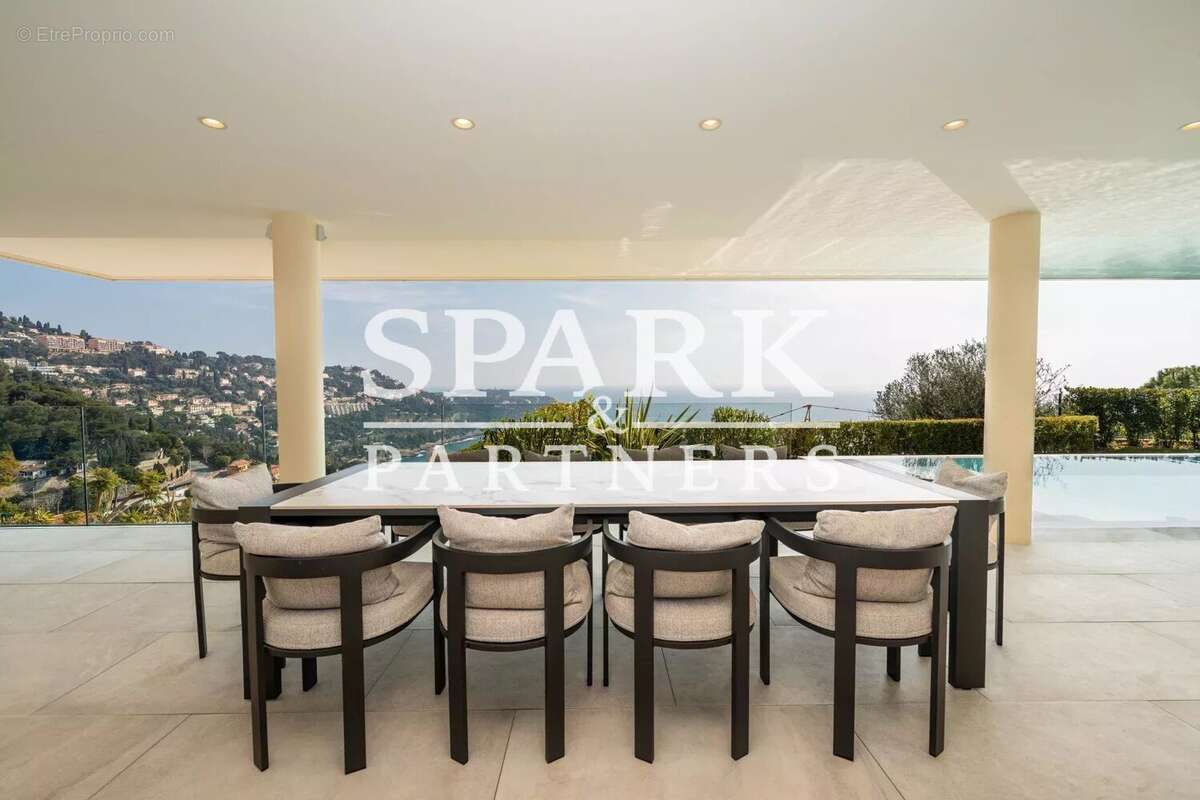 Maison à ROQUEBRUNE-CAP-MARTIN