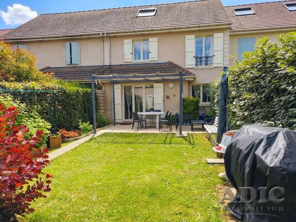 Maison à MOUSSY-LE-NEUF