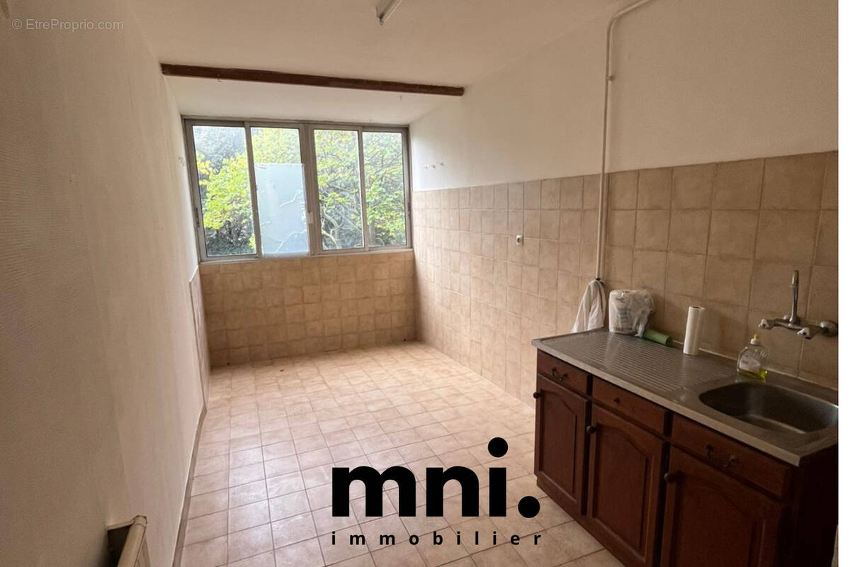 Appartement à MARSEILLE-8E