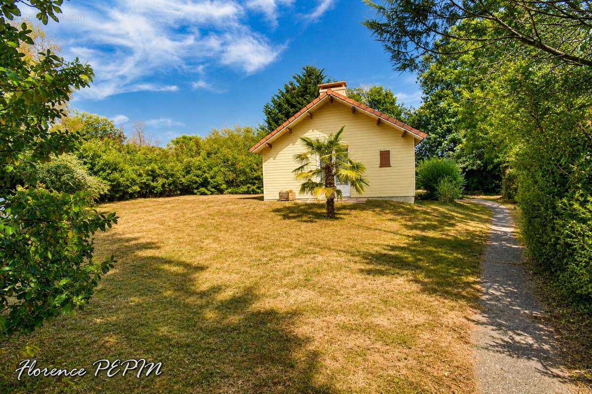 Maison d'architecte avec dépendance, étang et plus de 3,3 hectares de nature à 10 minutes de Pornic - photo 15
