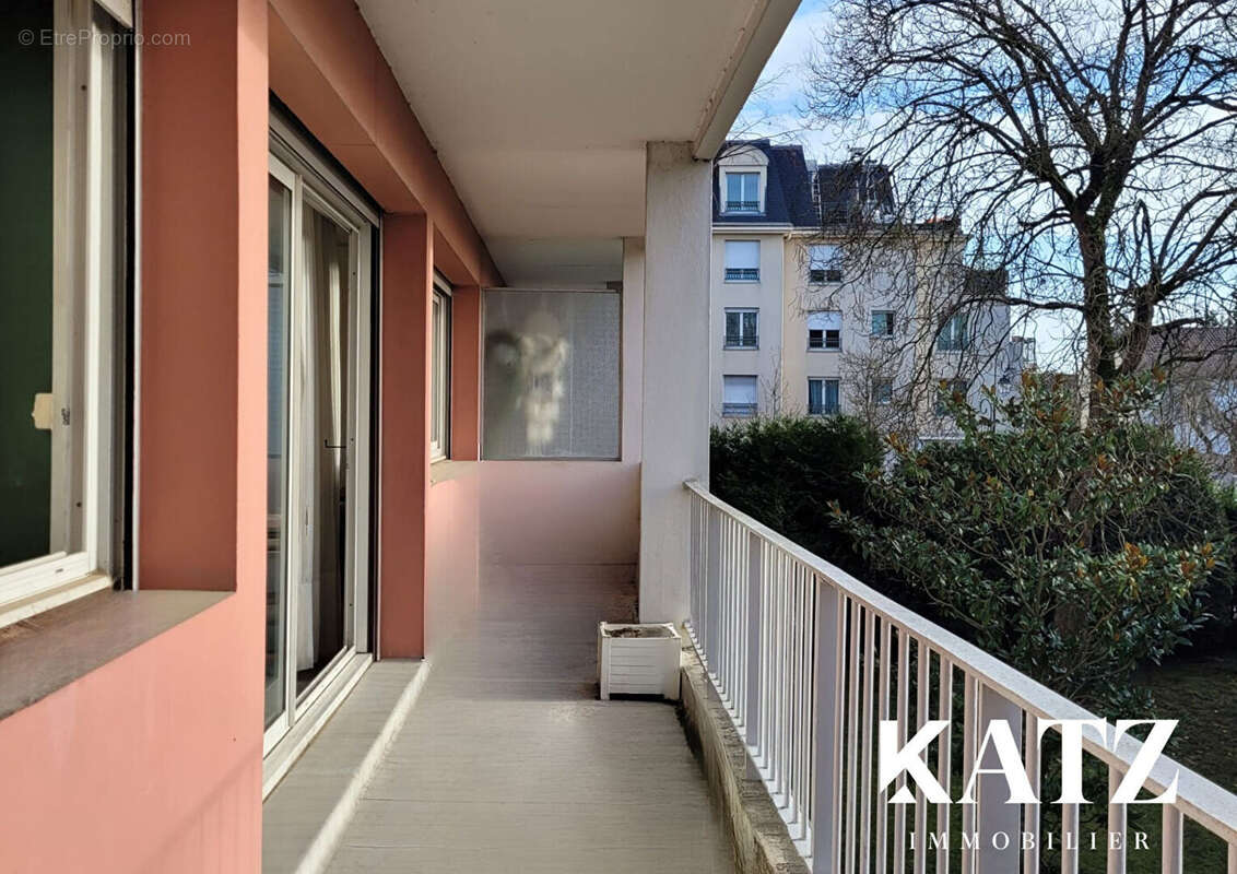 Appartement à GARCHES