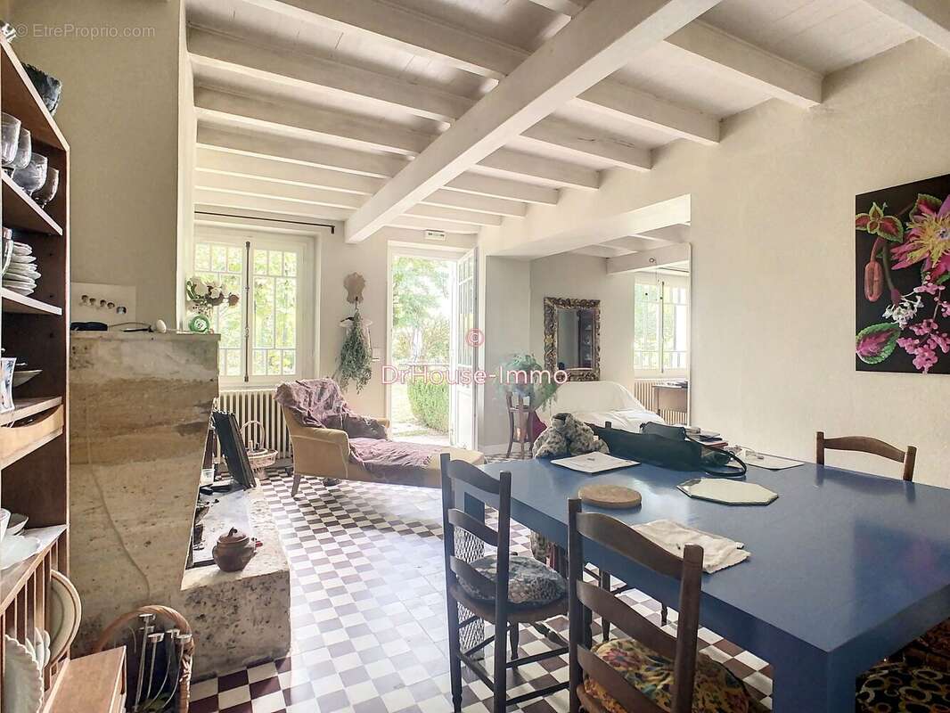 Maison à SAINT-EMILION