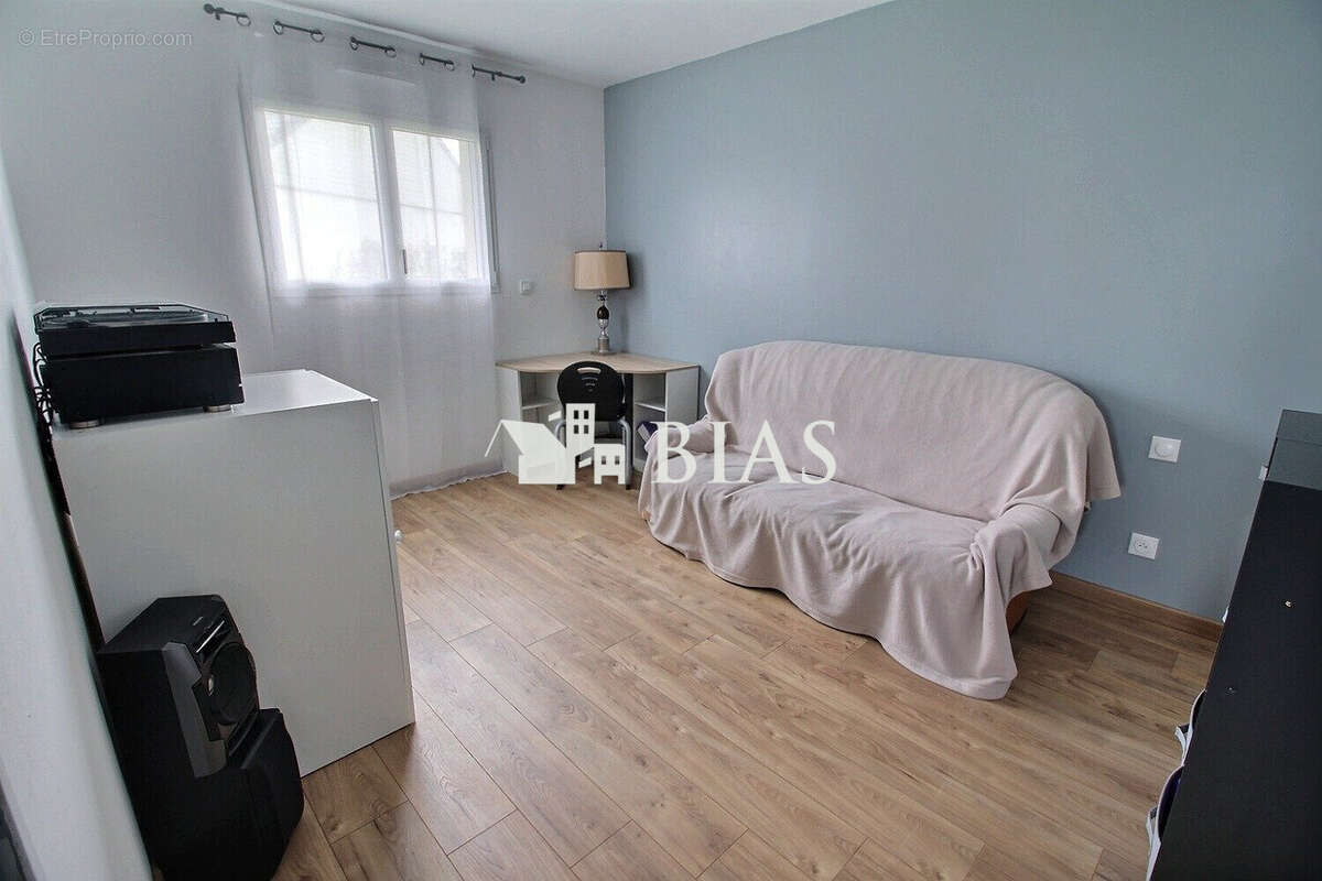 Maison à VIEUX-MANOIR