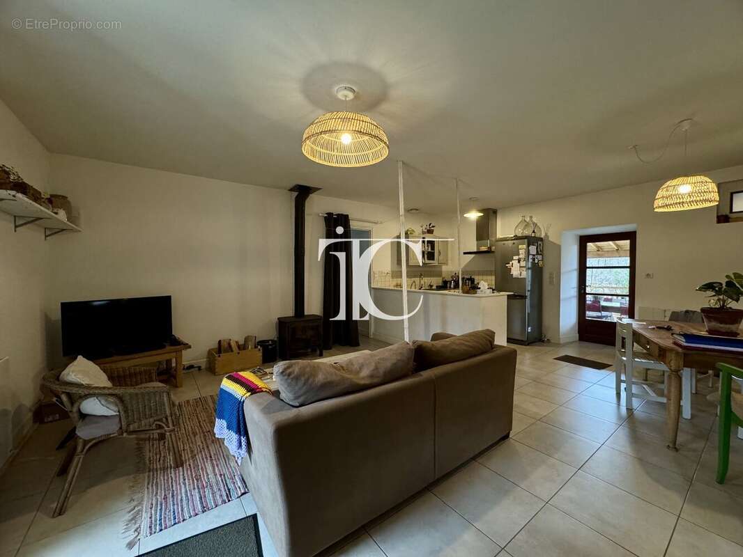 Appartement à LES VANS